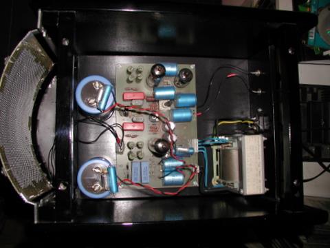 ESL tube amplifier driving the Shaclman ESL MHT-85 unit